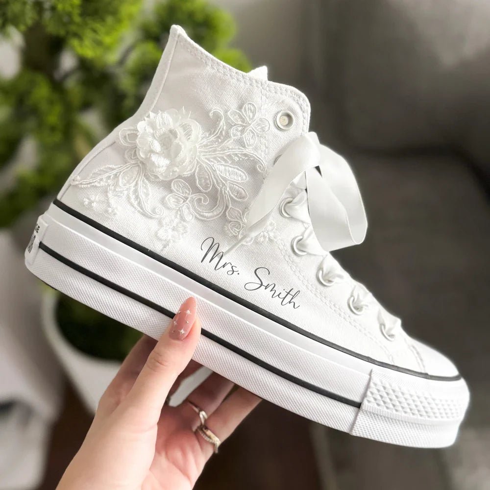 Custom Converse - JOY'S Custom Sneakers