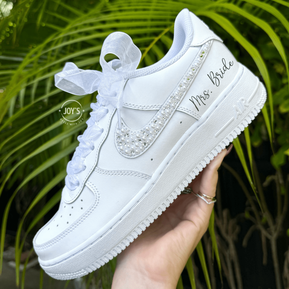 Wedding Sneakers for the Bride. Custom Air Force 1. Bridal Sneakers with Rhinestones - Sneakers JOY'S | Custom Air Force 1 Sneakers